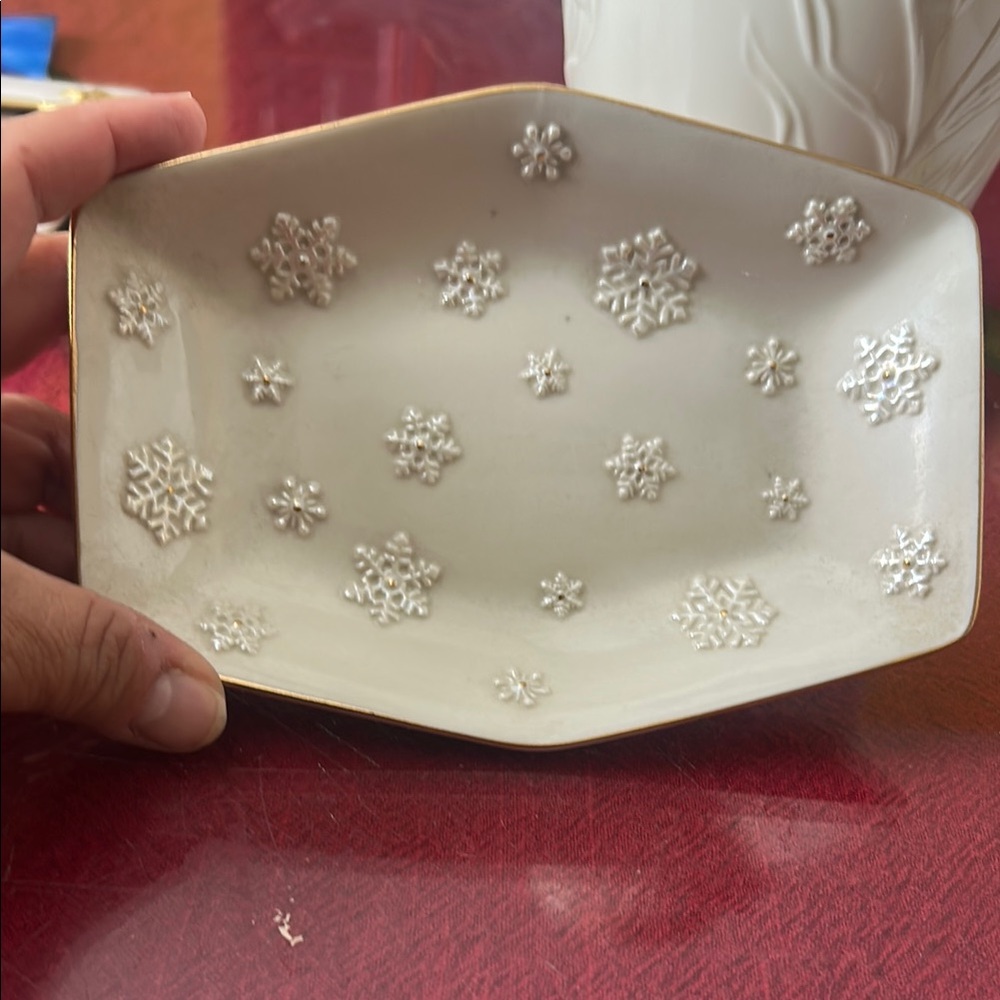 Lenox Cream Hexagonal Dish